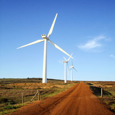 Un buon prezzo. Torre d'acciaio orizzontale della turbina di energia eolica di Q235B Palo in linea