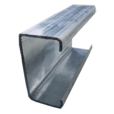 Un buon prezzo. Q235 Q345 ha galvanizzato le sezioni di Manica d'acciaio per il montaggio dei sostegni di racking del supporto in linea