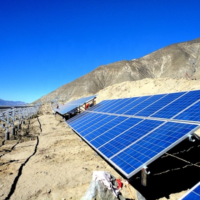 Un buon prezzo. Sistemi di montaggio di energia solare in linea