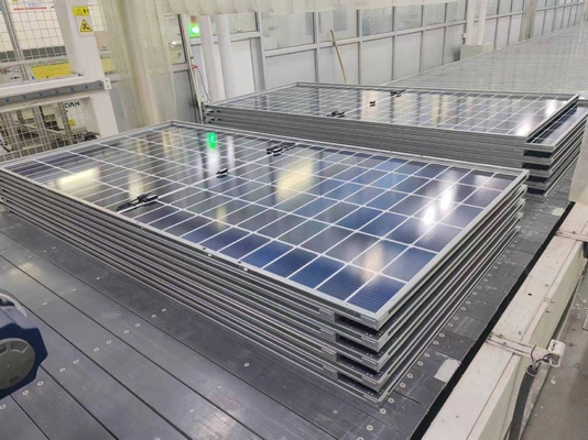 Un buon prezzo. Cornice di pannelli solari in acciaio con forte durata e compatibilità universale - facile installazione in linea