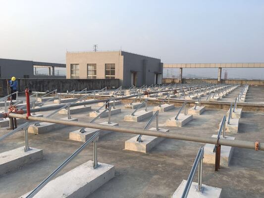 Un buon prezzo. Fornitore di strutture di montaggio solare a tetto piatto ad alta efficienza in linea