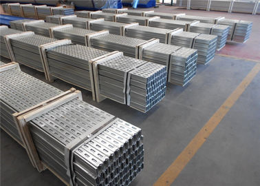 Un buon prezzo. Componenti solari del modulo del sistema PV del montaggio di profilo d'acciaio galvanizzate argento in linea