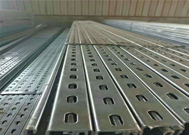 Un buon prezzo. I supporti di attacco solari fotovoltaici del pannello solare di stent, convogliano i profili standard del metallo in linea