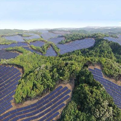 Un buon prezzo. Supporti di attacco a terra fotovoltaici di angolo di inclinazione 10-60° Q235 in linea