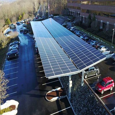 Un buon prezzo. Sostegno solare incurvato impermeabile all'aperto del carport dei sistemi solari del Carport della pergola di forma in linea