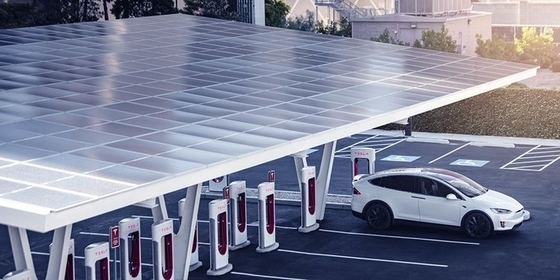 Un buon prezzo. Dipped calda ha galvanizzato l'acciaio inossidabile pv solare che monta il sostegno solare del parcheggio di energia solare dei sistemi in linea